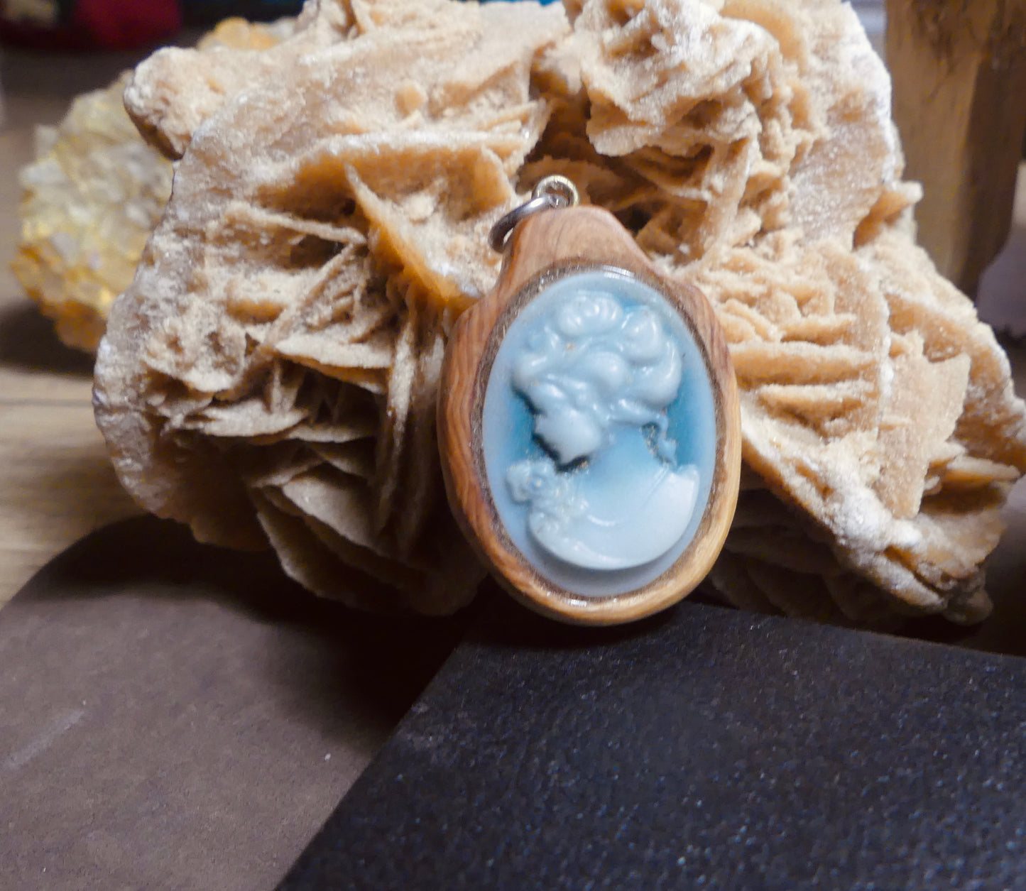 Collier 3